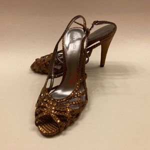 Strappy dress sandals w/4" heels